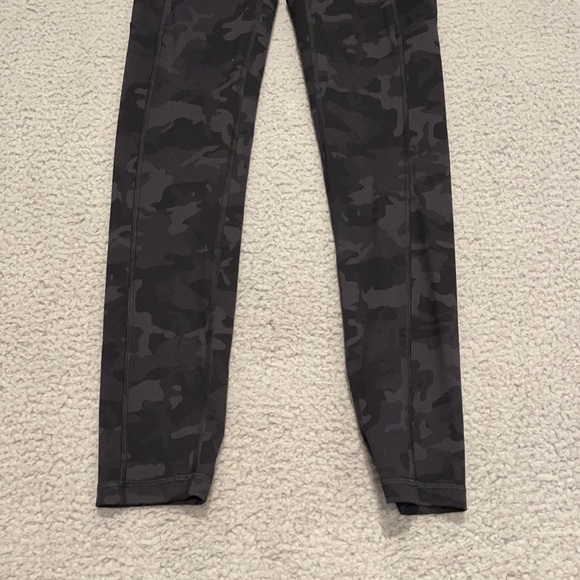 Lululemon Invigorate High-Rise Tight 25
Heritage 365 Camo Deep Coal Multi size 4 - Picture 3 of 7